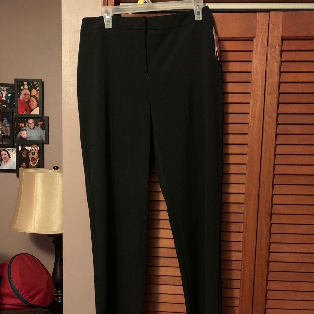 Croft & Barrow Black WOMENS Bottoms 8 SHORT NWT
